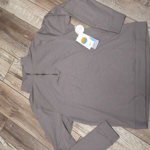 NWT Men's Vuori Coronado Half Zip L/S Crew Neck Shirt. In Dolomite Heather. XL